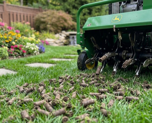 Aerating lawn machine