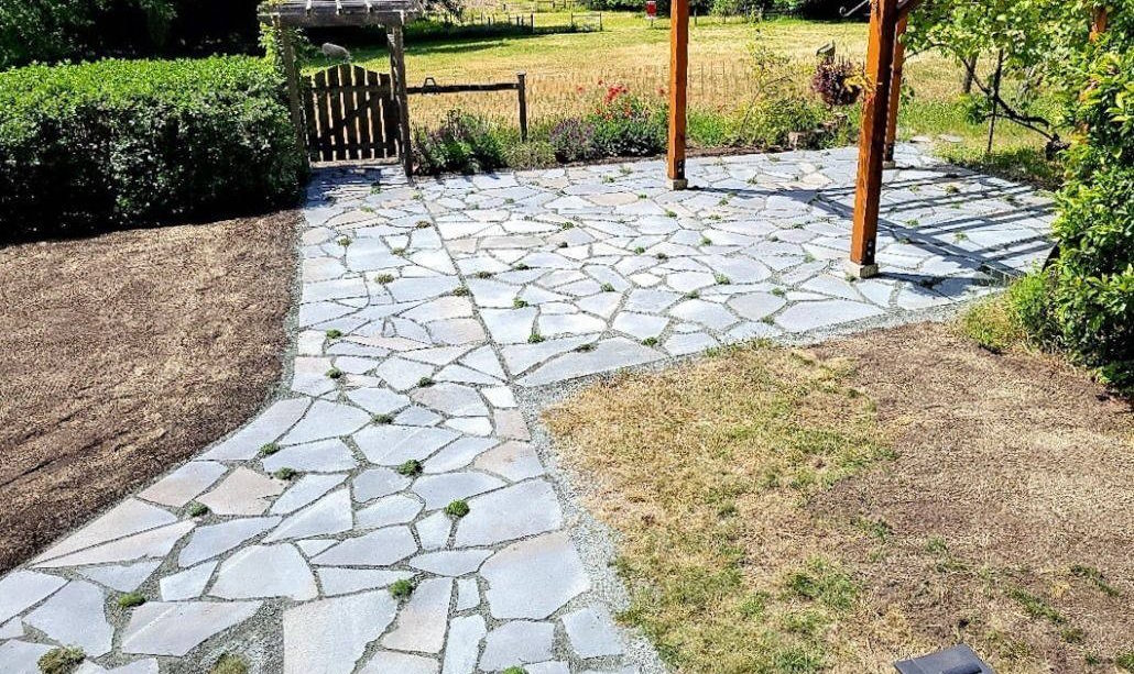 flagstone walkway and patio project